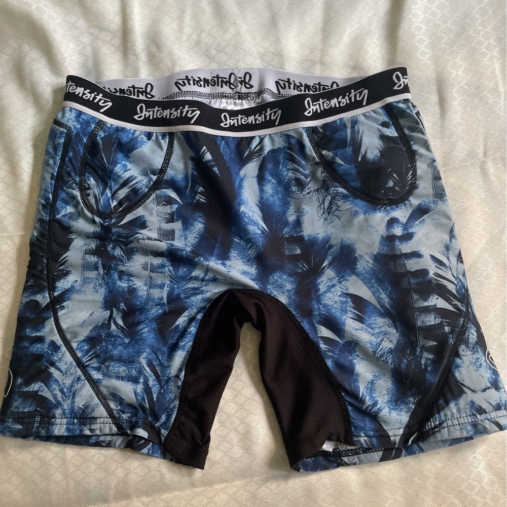 Intensity Softball Baseball Padded Sliding Shorts Size Large Blue Black White